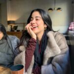 Janhvi Kapoor Instagram - 💭🌈