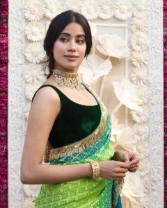 Janhvi Kapoor Instagram - 🥑