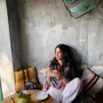Janhvi Kapoor Instagram - Back home ❤️ Cafe Boho Udaipur