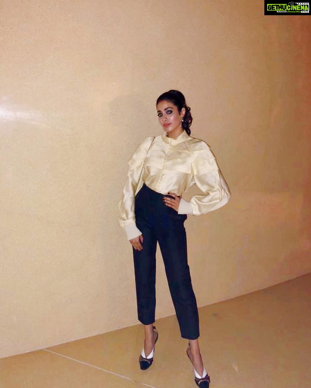 Janhvi Kapoor Instagram - Thank you @louisvuitton for dressing us up in these fun outfits for the launch of your ready to wear collection in India! At the newly expanded Delhi store. #LVIndia