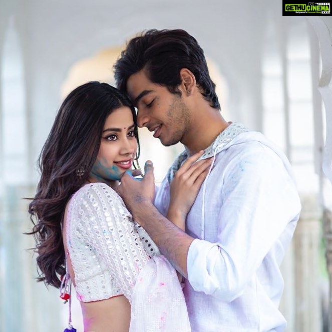 Janhvi Kapoor Instagram - 🕓🕝🕟🕛🕛🕚🕙🕞🕣