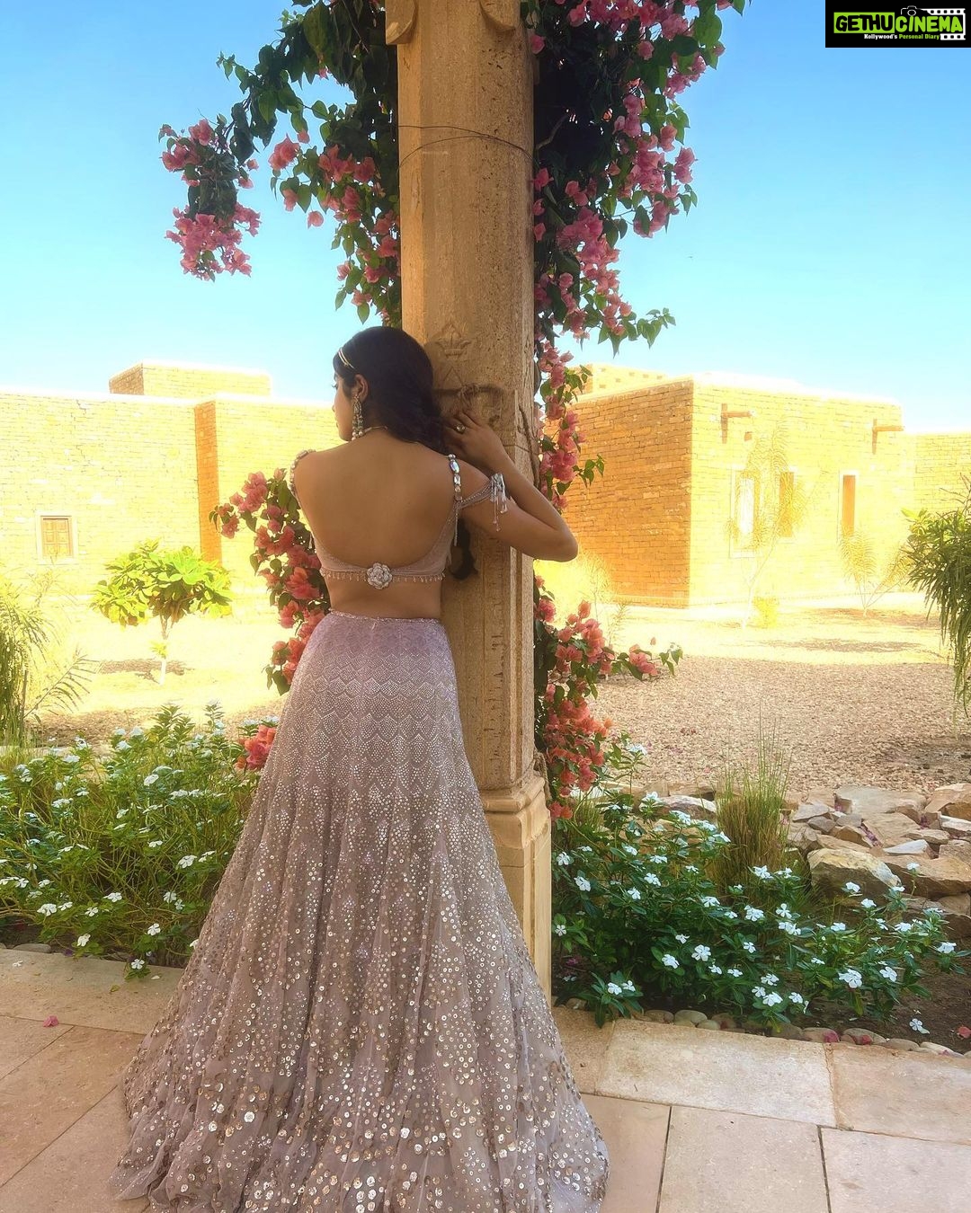 Janhvi Kapoor Instagram - 40 hrs in Rajasthan 🏜