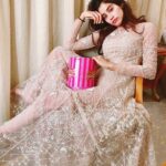 Janhvi Kapoor Instagram - Wedding season got me like 🤒