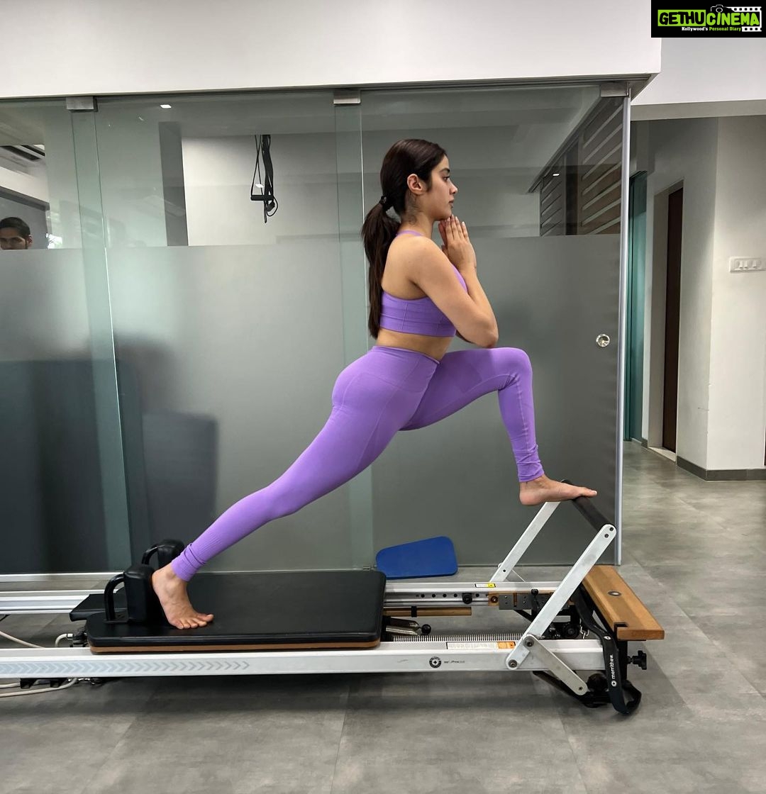 Janhvi Kapoor Instagram - sometimes when I fall asleep I still hear @namratapurohit saying “go slow” in my dreams 🥲🕺🏼😓