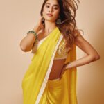 Janhvi Kapoor Instagram - 🌞