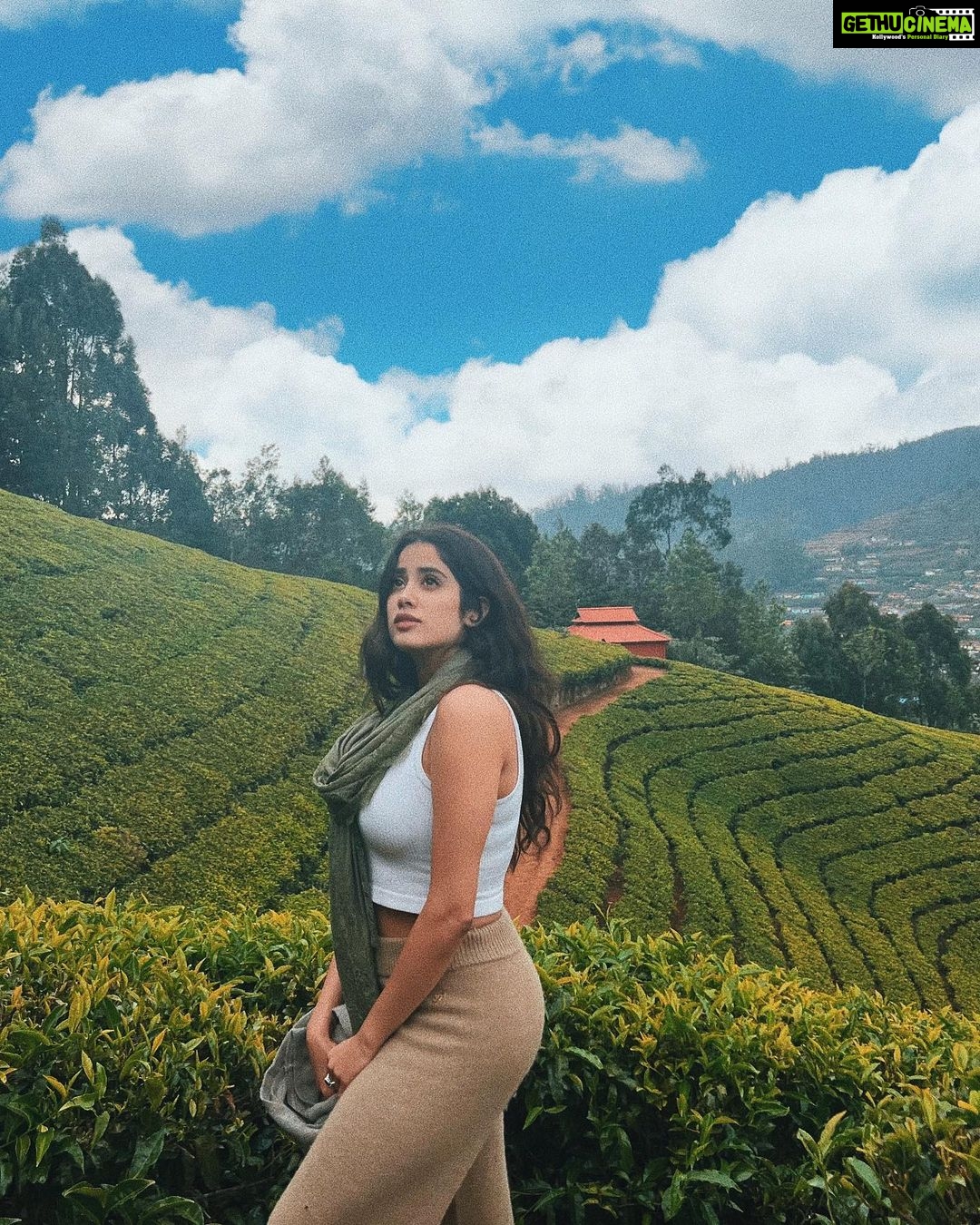 Janhvi Kapoor Instagram - âïļ ð âïļ ðĻðžâðĶē