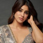 Janhvi Kapoor Instagram - #NykaaDiwaliDhamaka sale now live!! 💕