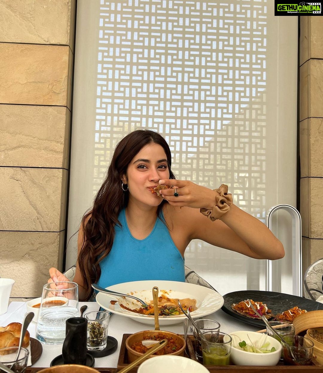 Janhvi Kapoor Instagram - a meal, a debut and a return 🥳