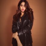 Janhvi Kapoor Instagram – 🖤