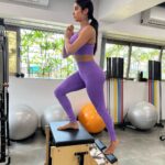 Janhvi Kapoor Instagram - sometimes when I fall asleep I still hear @namratapurohit saying “go slow” in my dreams 🥲🕺🏼😓