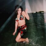 Janhvi Kapoor Instagram - lungi dance 💃🏻 🌹