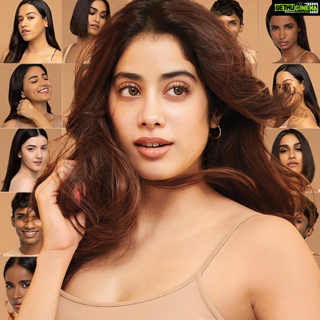 Janhvi Kapoor Instagram - Want to know what tops my makeup list in 2022? 🤎 Its The new @nykaabeauty All Day Matte Foundation which is perfect for me and you!👯♀️ I am in the shade Cashew 03, what’s yours?✨ #MyShadeMySquad #AllDayMatteFoundation #NykaaCosmetics #Newlaunch #NykaaBeauty