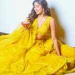 Janhvi Kapoor Instagram - Happy Diwali 🪔 from me and @tyaanijewellery 💕
