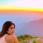 Janhvi Kapoor Instagram - keep me where the light is