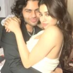 Janhvi Kapoor Instagram - fam 🧿