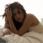 Janhvi Kapoor Instagram - call u 2morrow ☁️😴