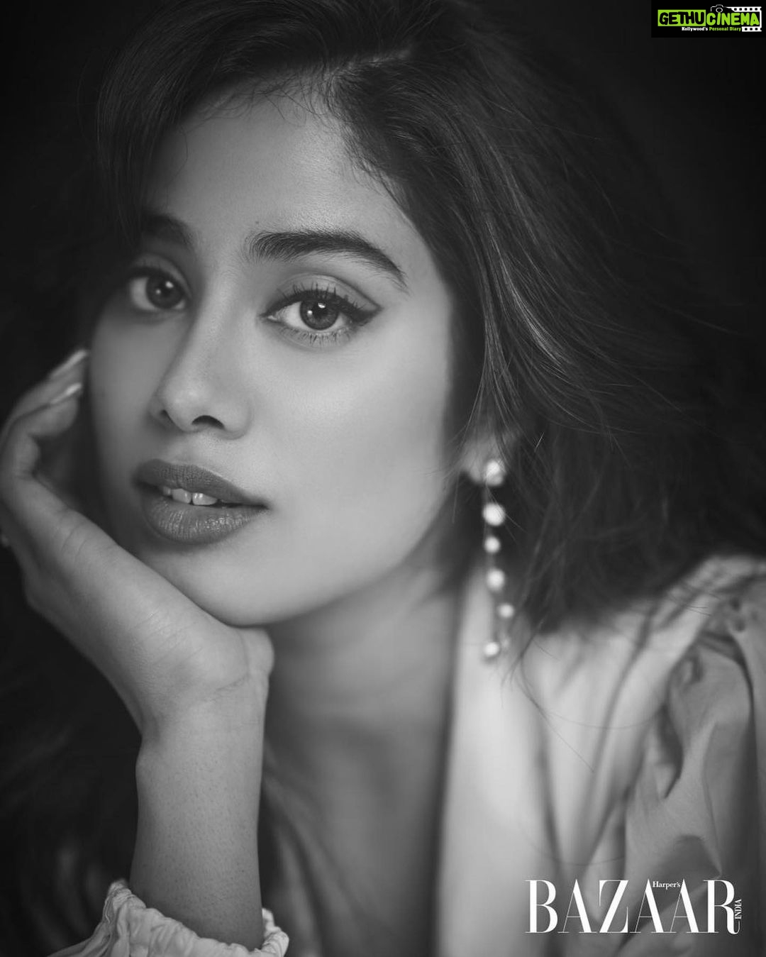 Janhvi Kapoor Instagram - π€π€ @bazaarindia Digital Editor: Nandini Bhalla (@nandinibhalla) Photographs by Rohan Shrestha (@rohanshrestha) Styling: For Janhvi Kapoor, Zunaili Malik (@zunailimalik), and for Arjun Kapoor, Nikita Jaisinghani (@nikitajaisinghani) For Janhvi Kapoor: Hair: Priyanka Borkar (@priyanka.s.borkar) Make-up: Riviera Lynn at Anima creative management. @rivieralynn @animacreatives For Arjun Kapoor: Hair: Bashir at team Hakim's Aalim. @aalimhakim Make-up: Vicky Banatkar (@vickybanatkar) Production: P Productions (@p.productions_) Fashion Assistants: @humairalakdawala @jaishreechhabra PR Agency : Hype PR (@hypenq_pr)
