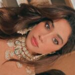Janhvi Kapoor Instagram - First day with @tyaanijewellery 💕 felt like a princess 👑