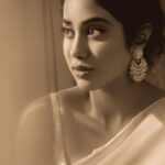 Janhvi Kapoor Instagram - can I pretend to live in the 50s forever