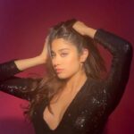 Janhvi Kapoor Instagram - If only I was this confident when there isn’t a camera on me 🥲 #nykaa alter ego Should we call her Jykaa 🤓