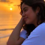 Janhvi Kapoor Instagram – 🎶 sunday kind of love 🎶