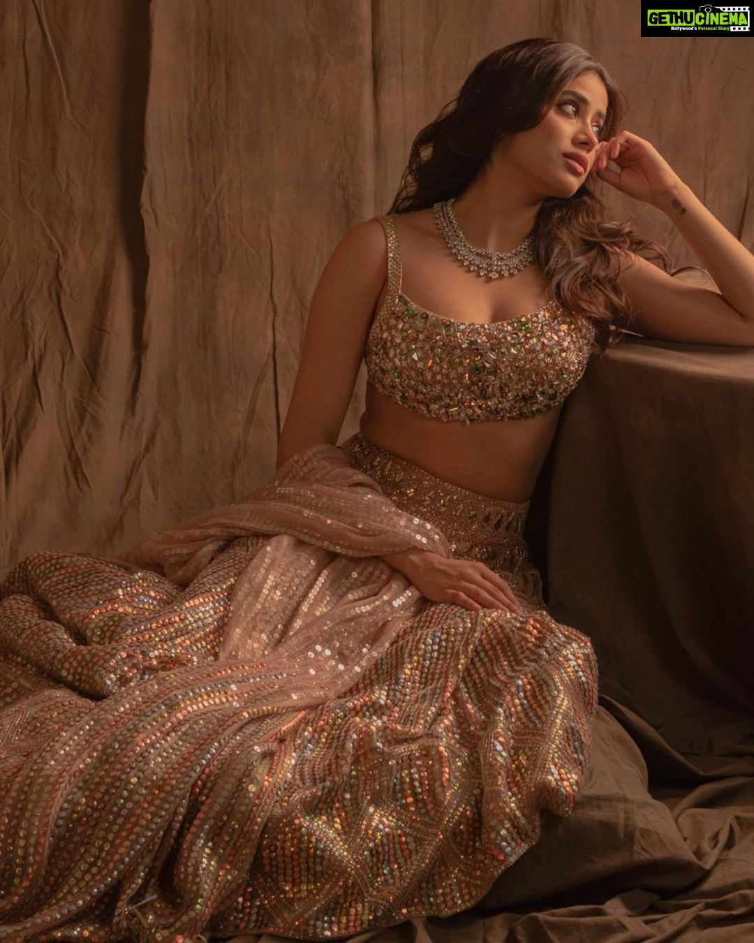 Janhvi Kapoor Instagram - 💫 dream a little dream of me 💫