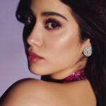Janhvi Kapoor Instagram - 🐙