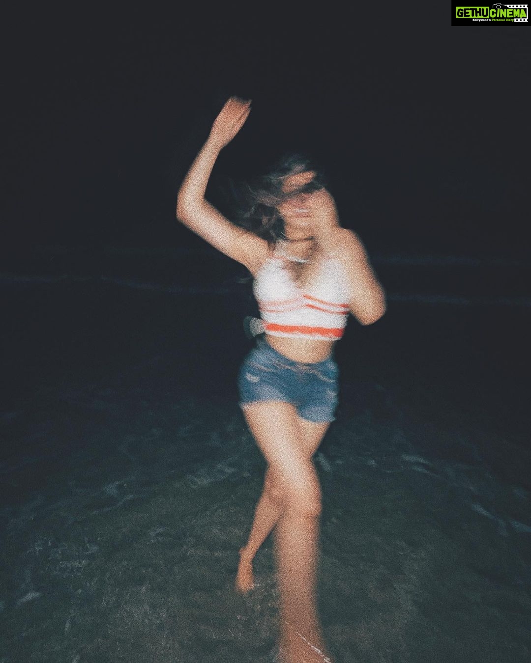 Janhvi Kapoor Instagram - wildflower wildfire