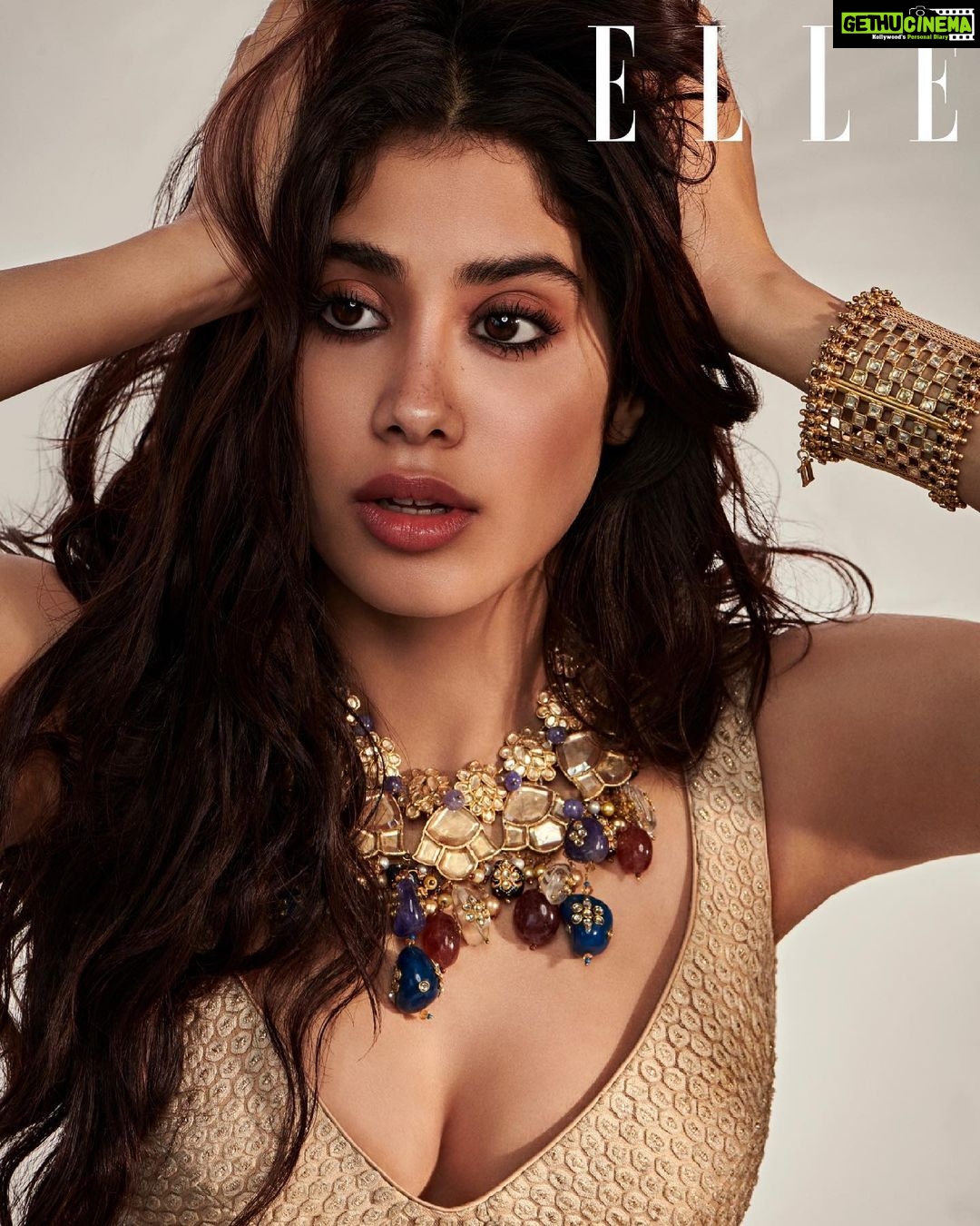 Janhvi Kapoor Instagram - For @elleindia Content director & Editor: @kamna.malik Photographer: @vaishnavpraveen at @thehouseofpixels Jr. Fashion Editor: @shaeroy Art direction & cover design: @pinkyakola Words: @aineenizamiahmedi Hair: @mikedesir Make-up: @rivieralynn Production: @ikp.insta Marketing head: @ekta_ashar Assisted by: @jaineeebheda (styling) PR Agency : @hypenq_pr