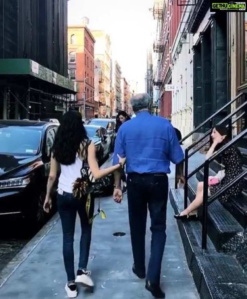 Janhvi Kapoor Instagram - The best man I know. And I’m the luckiest because I get to be your daughter 💕 Happy Father’s Day 🥰