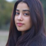 Janhvi Kapoor Instagram – This Women’s Day let’s accept and celebrate all definitions of what makes us beautiful with @nykaabeauty @mynykaa’s #IMMyBeautiful and navigate through our relationship with beauty to celebrate all our  imperfections that make us perfect and beautiful! There’s no wrong or right when it comes to your self image, the only thing that matters is to love yourself and do what makes you feel confident 💕
Happy Women’s Day to all♥️