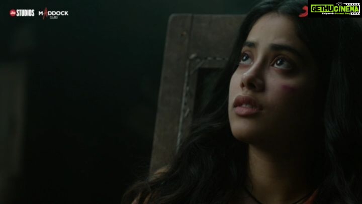 Janhvi Kapoor Instagram - #Kiston, out now ✨ Link in bio. #Roohi in cinemas 11th March, 2021. @rajkummar_rao @fukravarun #DineshVijan @mriglamb @serialclicker811 @gautam.m1 @jubin_nautiyal @soulfulsachin @jigarsaraiya @amitabhbhattacharyaofficial @Amalendu_dop @officialjiocinema @officialjiostudios @maddockfilms @sonymusicindia