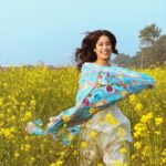 Janhvi Kapoor Instagram - Maybe I am a little filmi 🥶