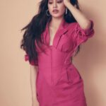 Janhvi Kapoor Instagram - Still day 5 but look 2 #Roohi 💕