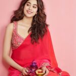 Janhvi Kapoor Instagram – Wish you a happy Diwali! Spread sparkles of peace and goodwill! Thanks @benetton_perfumes for another year together #ColorsPurple