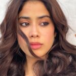 Janhvi Kapoor Instagram - 🧸