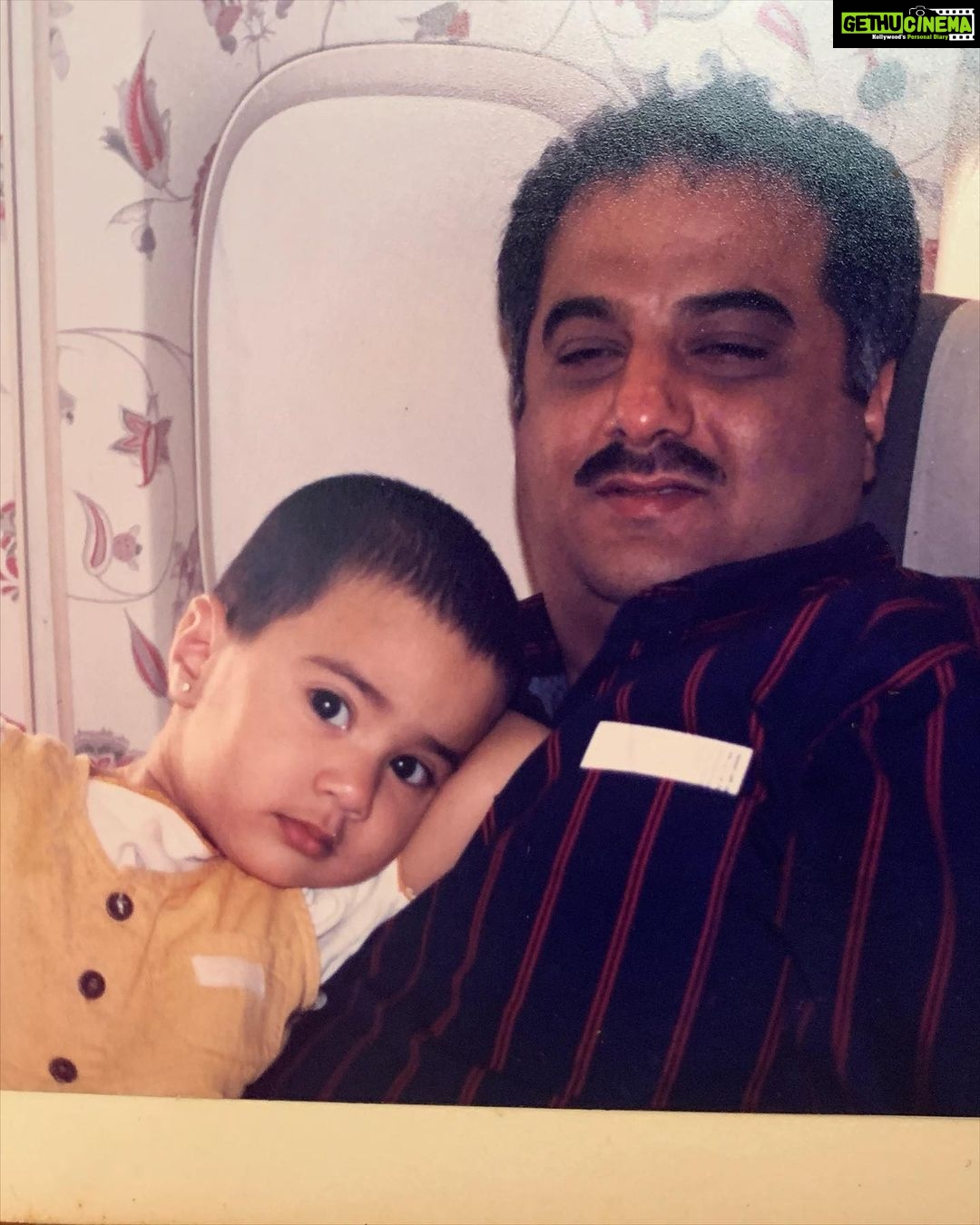 Janhvi Kapoor Instagram - Happy Birthday to the best. I love u ❤️