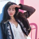 Janhvi Kapoor Instagram - 🌞