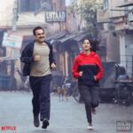 Janhvi Kapoor Instagram - Jo logg mehnat ka saath nahi chodte, kismat kabhi unka haath nahi chodti! #GunjanSaxena - The Kargil Girl landing on your @netflix_in screens on 12th August. @dharmamovies @zeestudiosofficial @karanjohar @apoorva1972 @pankajtripathi @angadbedi @vineet_ksofficial @manavvij @ayeshiraza @sharansharma @somenmishra @zeemusiccompany