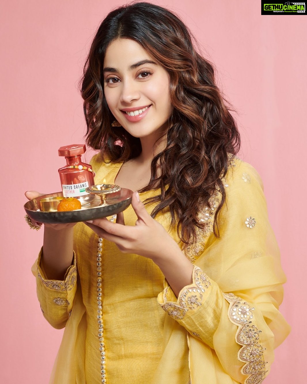 Janhvi Kapoor Instagram - The perfect Rakhi gift for your sister ☺️ Share love and togetherness with @Benetton_Perfumes ❤️#UnitedDreamsTogether