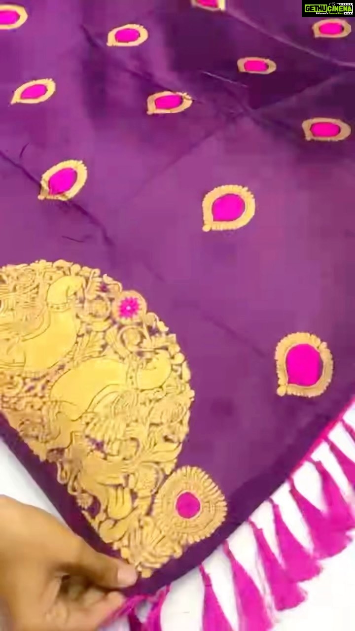 Joy Crizildaa Instagram - To place an order Kindly DM ! ❤️ Disclaimer : color may appear slightly different due to photography No exchange or return Unpacking video must for any sort of damage complaints Threads here and there, missing threads,colour smudges are not considered as damage as they are the result in hand woven sarees. #joycrizildaa #joycrizildaasarees #handloom #onlineshopping #traditionalsaree #sareelove #sareefashion #chennaisaree #indianwear #sari #fancysarees #iwearhandloom #sareelovers #sareecollections #sareeindia