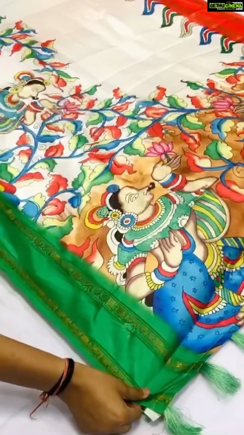 Joy Crizildaa Instagram - To place an order Kindly DM ! ❤️ Disclaimer : color may appear slightly different due to photography No exchange or return Unpacking video must for any sort of damage complaints Threads here and there, missing threads,colour smudges are not considered as damage as they are the result in hand woven sarees. #joycrizildaa #joycrizildaasarees #handloom #onlineshopping #traditionalsaree #sareelove #sareefashion #chennaisaree #indianwear #sari #fancysarees #iwearhandloom #sareelovers #sareecollections #sareeindia