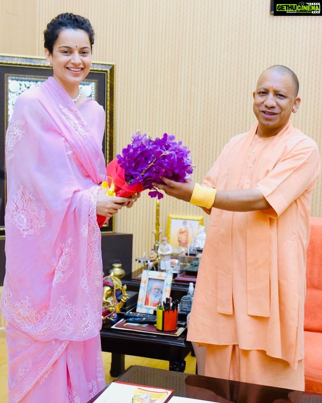 Kangana Ranaut Instagram - Today I had the great fortune of meeting Maharaj @myogi_adityanath ji after his tremendous victory in recent elections… It was a wonderful evening Maharaj ji’s compassion, concerns and deep sense of involvement never ceases to amaze me .. I feel humbled honoured and inspired… 🙏