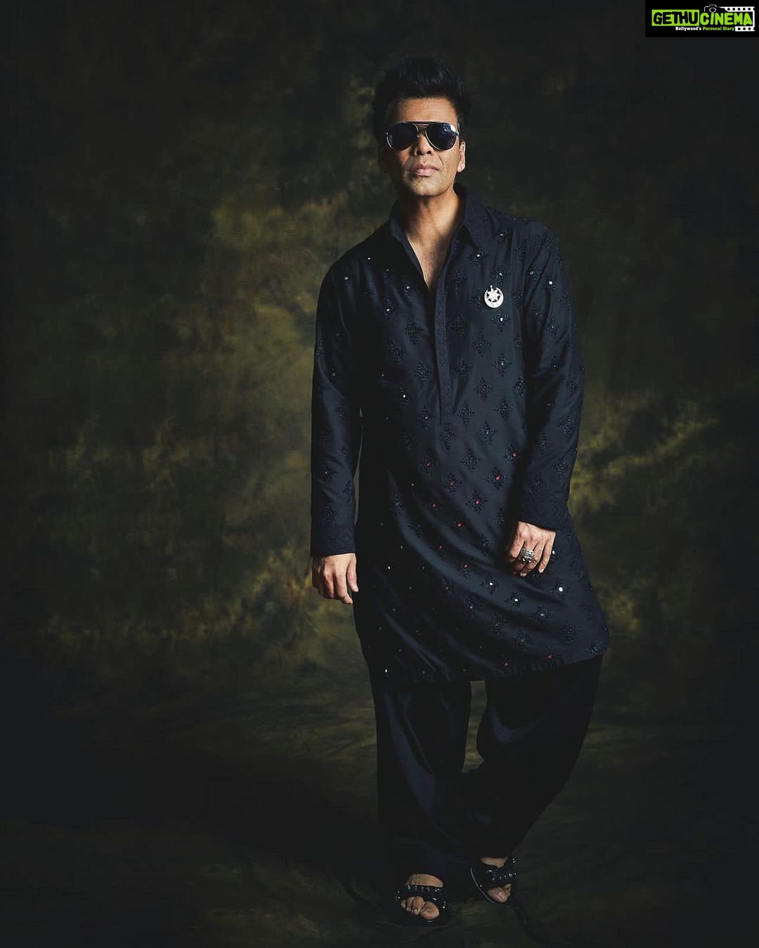 Karan Johar Instagram - Eid Mubarak to all…. About last night….. styled by @ekalakhani in @manishmalhotra05 @manishmalhotraworld Hair @rajeev_gogoi make up @paresh_kalgutkar 📸 @sheldon.santos managed by @len5bm