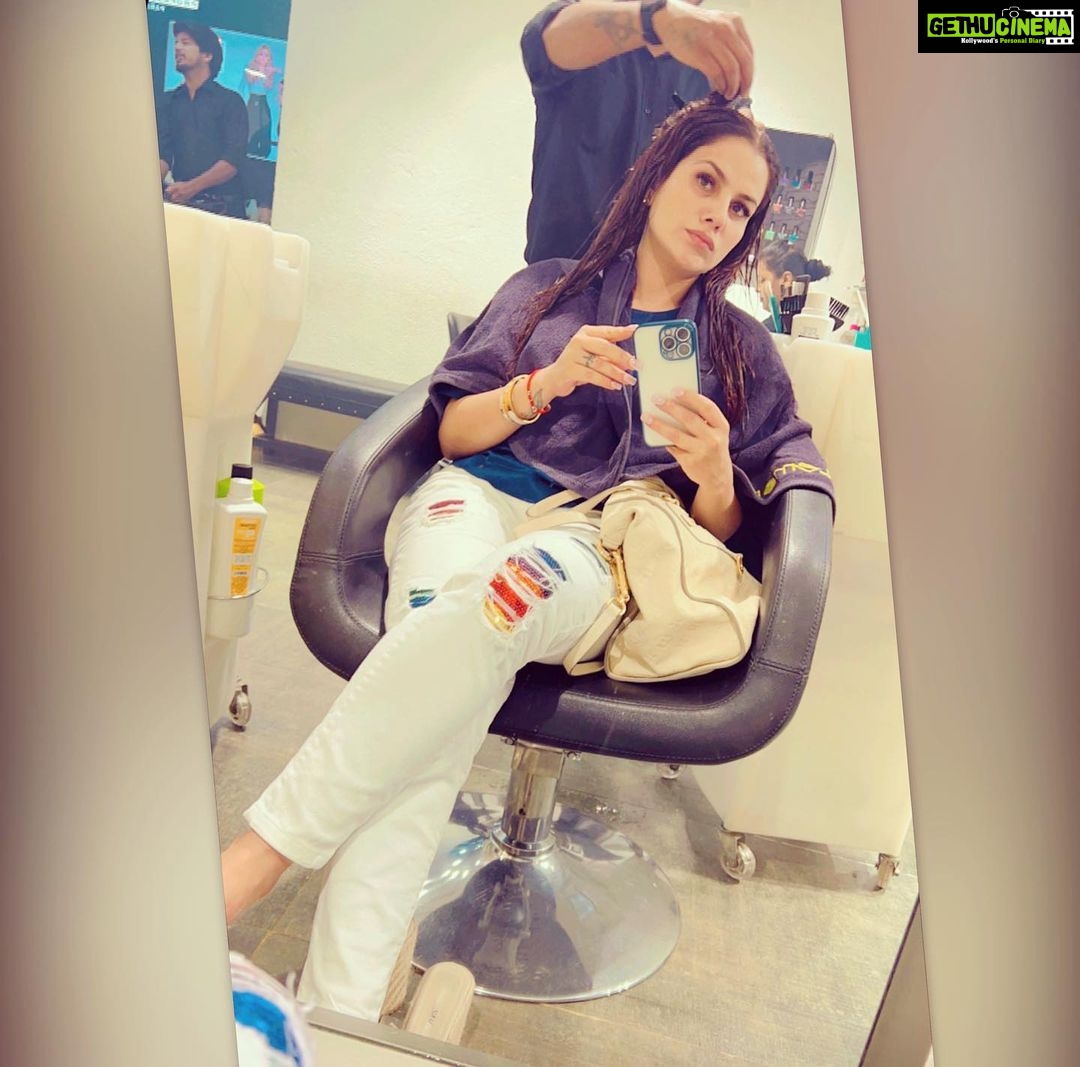 Kashish Singh Instagram - 2022 is teaching me that putting myself first is not selfish, it's necessary. #importantlessonlearned #loveyourself #yolo #nomatterwhattheysay #zindagigulzarhai #maadurgamyheartbeat💓 #20april2022—#20may2022 #bellavitakashish 🌺🌺🌺