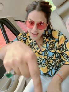 Kashish Singh Instagram - However, the key to a happy life is not the same for everyone. 😅😅😂🤣🥲🙊🙉🙈🐵🐒 #cardance #cardancingskills #cardancemoves #crazyme #fungirlsarethebestgirls #throwback #throwbackmemories @ranjanakent #bellavitakashish 💃💃