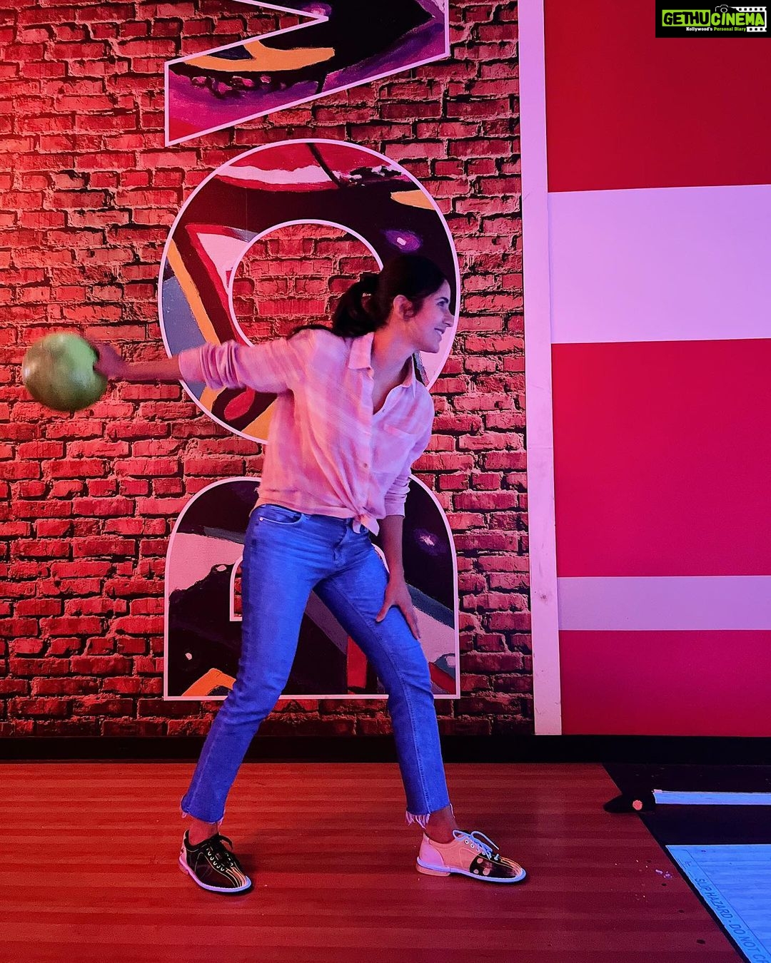Katrina Kaif Instagram - A very American Saturday 🎳 Pier59 Studios