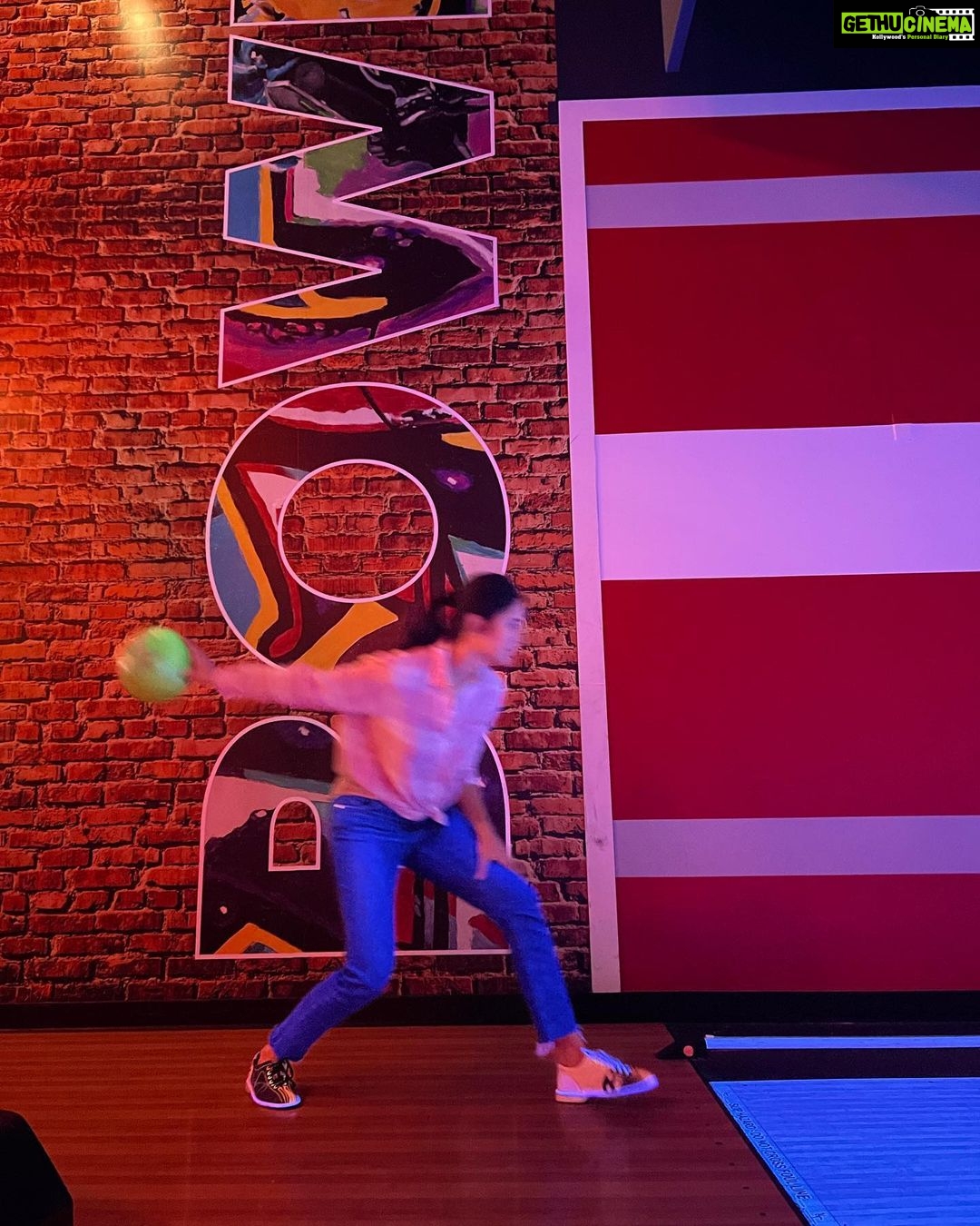 Katrina Kaif Instagram - A very American Saturday 🎳 Pier59 Studios