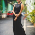 Keerthi shanthanu Instagram – 🖤💫
Dressed up for #jfwawards2022 @jfwdigital 🖤🎤
Streaming on @vijaytelevision now !
Outfit : @_.rubeenavogueofficial._ 
Earrings : @rimliboutique 
Hairdo : @vama_moirangthem 
Photographer : @dhanush_manohar_ 

#host