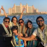 Keerthi shanthanu Instagram - Boating, Water na bayam 🙈😛 But pose’ nu vandhuta 😬eeeeeee😆 #dubai #family #vacation @gtholidays.in